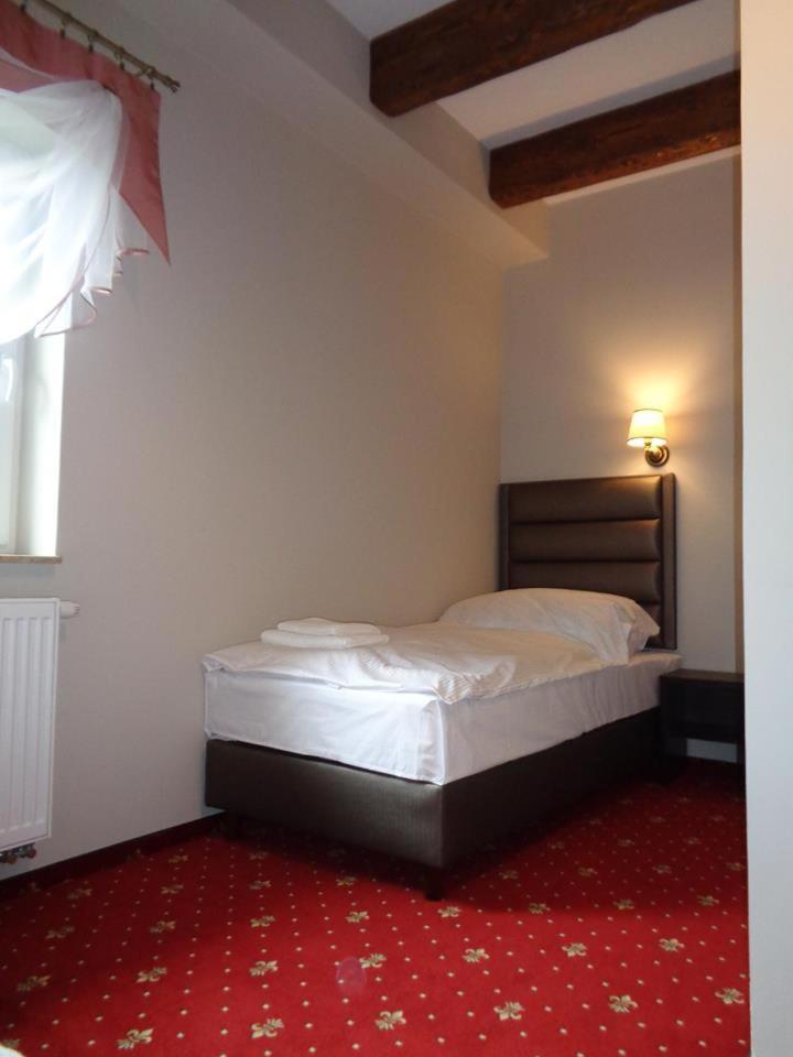 Pod Ksiecia Gorka Hotel Oleszyce Eksteriør billede
