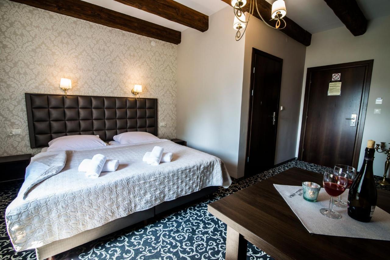 Pod Ksiecia Gorka Hotel Oleszyce Eksteriør billede